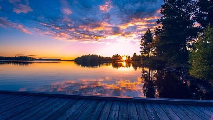 Midnight Sun di Norwegia: Menikmati Matahari 24 Jam di Utara