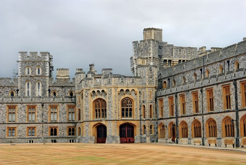 Windsor Castle: Kastil Kerajaan Tertua yang Masih Dihuni