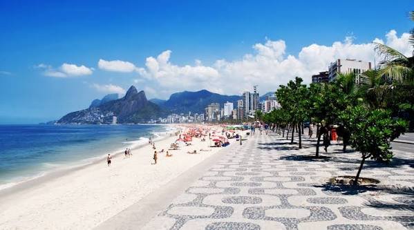 Pantai Ipanema: Permata Rio de Janeiro yang Menginspirasi Dunia
