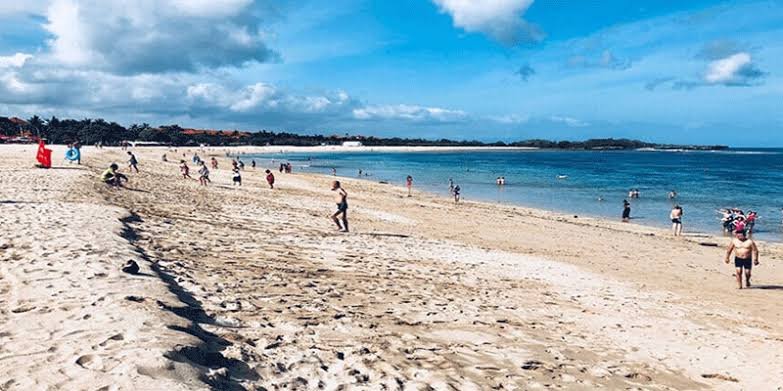 Pantai Nusa Dua: Surga Tropis dengan Pesona Kelas Dunia